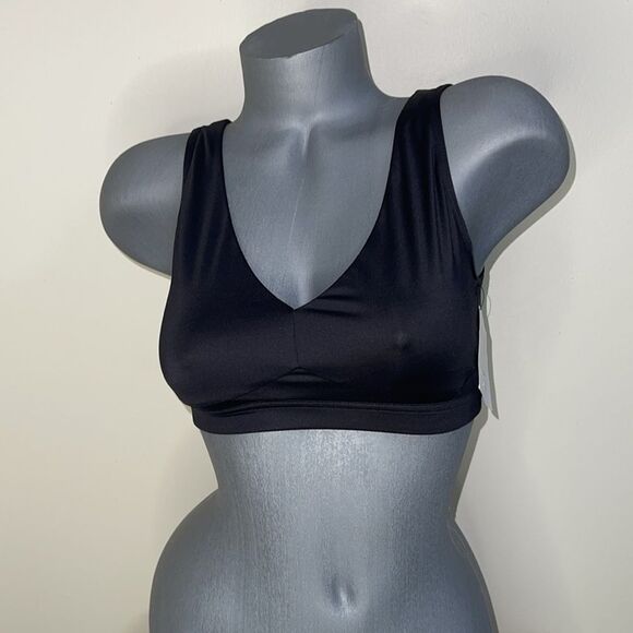 Victoria’s Secret VSX Sport Bra Wire free Unlined. Size Small. NWT - Picture 2 of 14